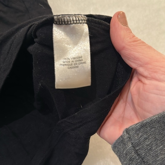 Rw&Co Tshirt XS Black EUC - Picture 3 of 4